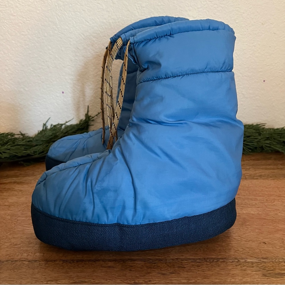 L.L. Bean Blue Puffer Warmth Booties Size XS - Picture 3 of 15